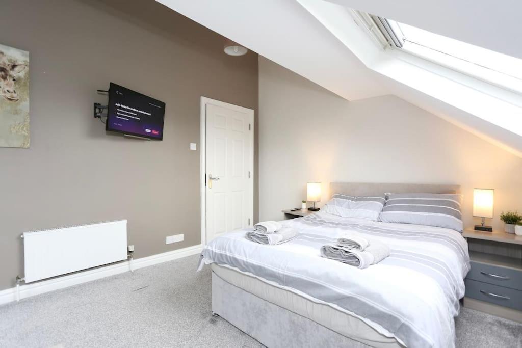 The Hot Tub Townhouse By Holiday Heim Lytham St Annes Exterior foto
